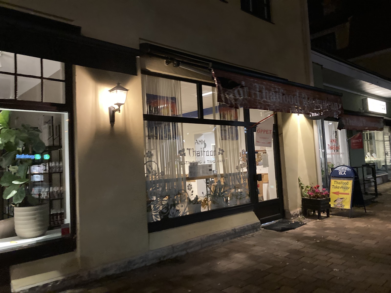 Ahn Thaifood Restaurang & Take Away