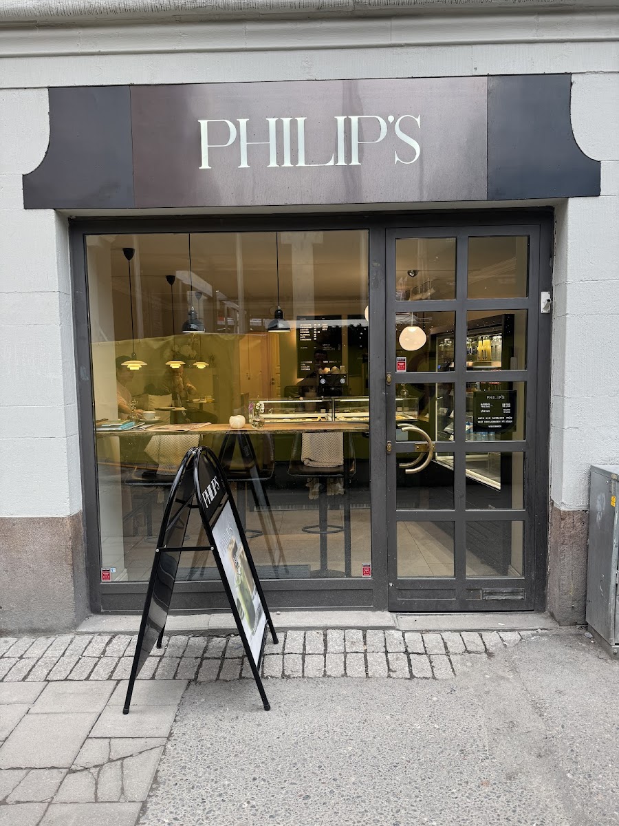 PHILIP'S café