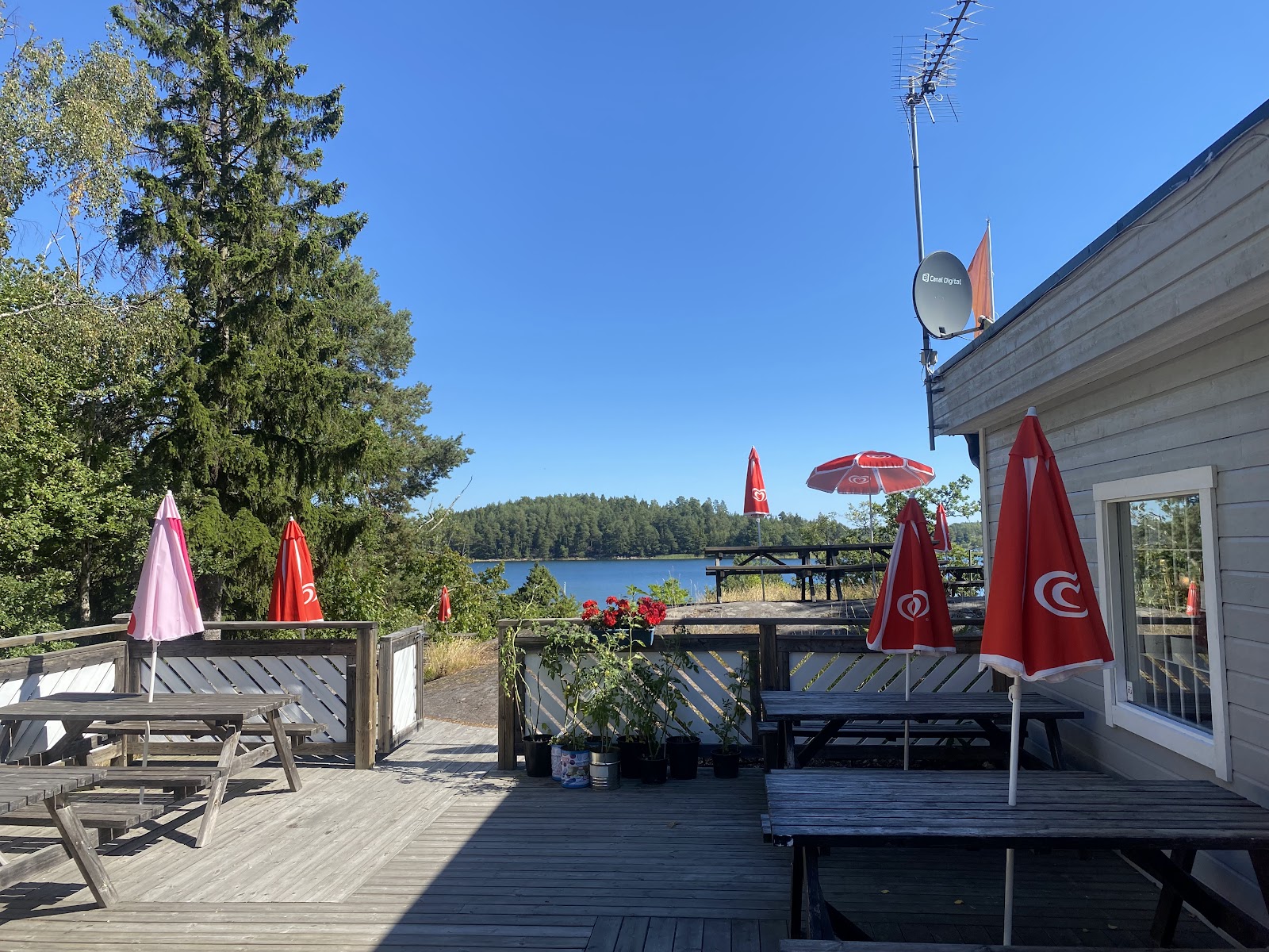 Ljusteröfärjans krog & grillkiosk