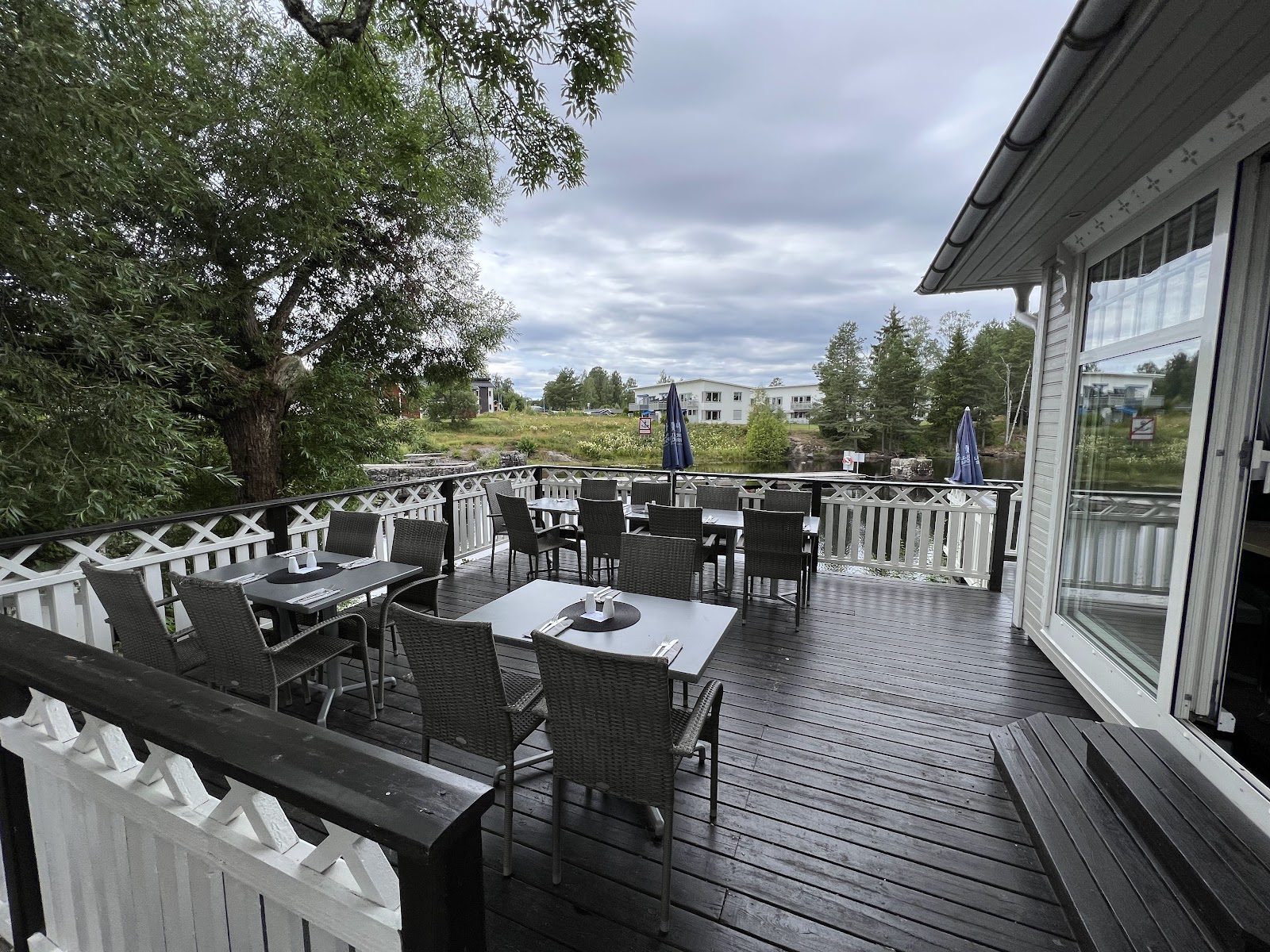 Waterside Restaurant