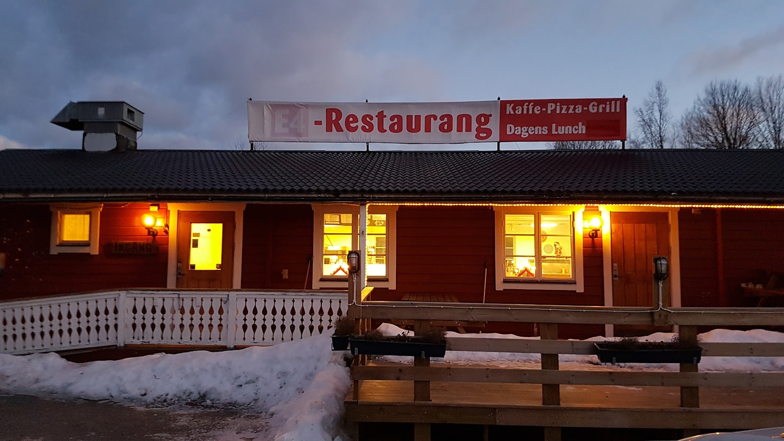 E4 pizzeria