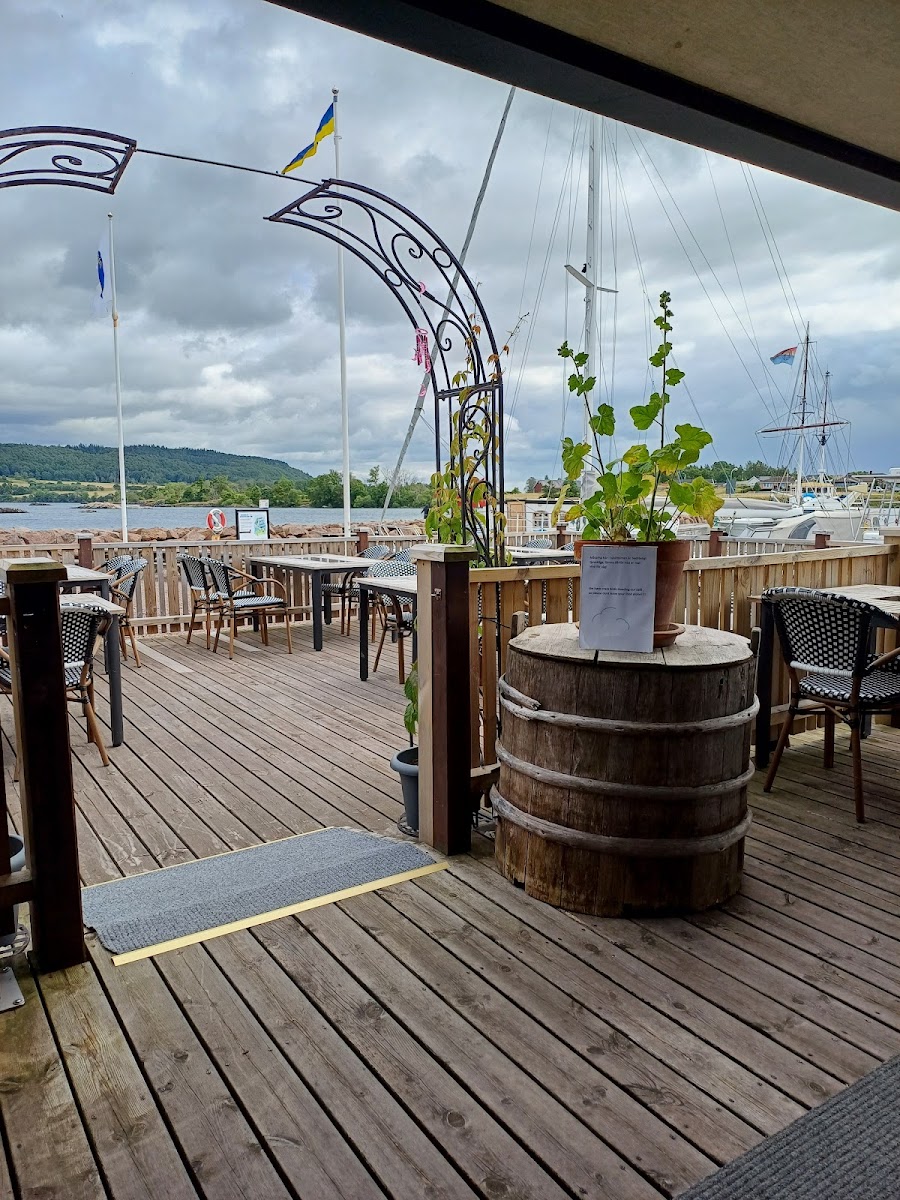 Helenes cafe o bistro