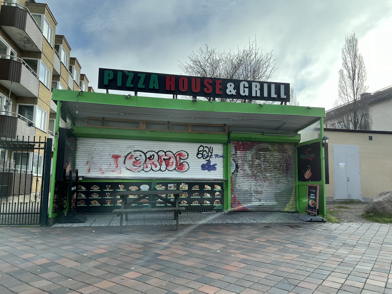 Pizza House Och Grill