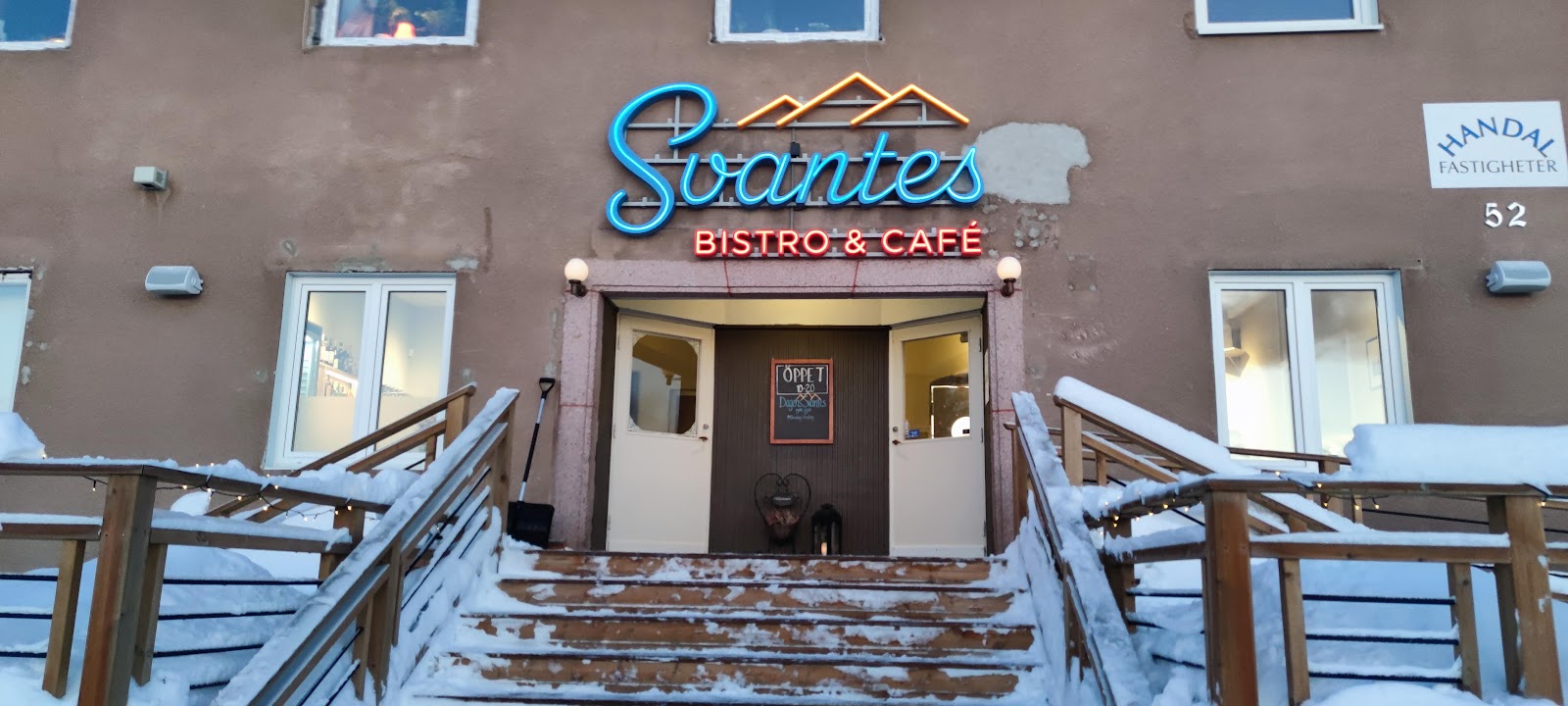 SVANTES BISTRO & CAFÈ