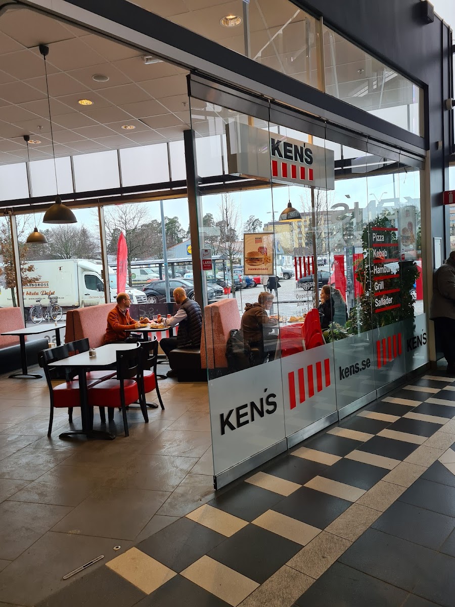 Kens Gottsunda: Pizza • Kebab • Sallad