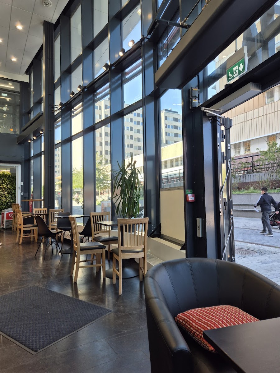 Shop and Go Sollentuna