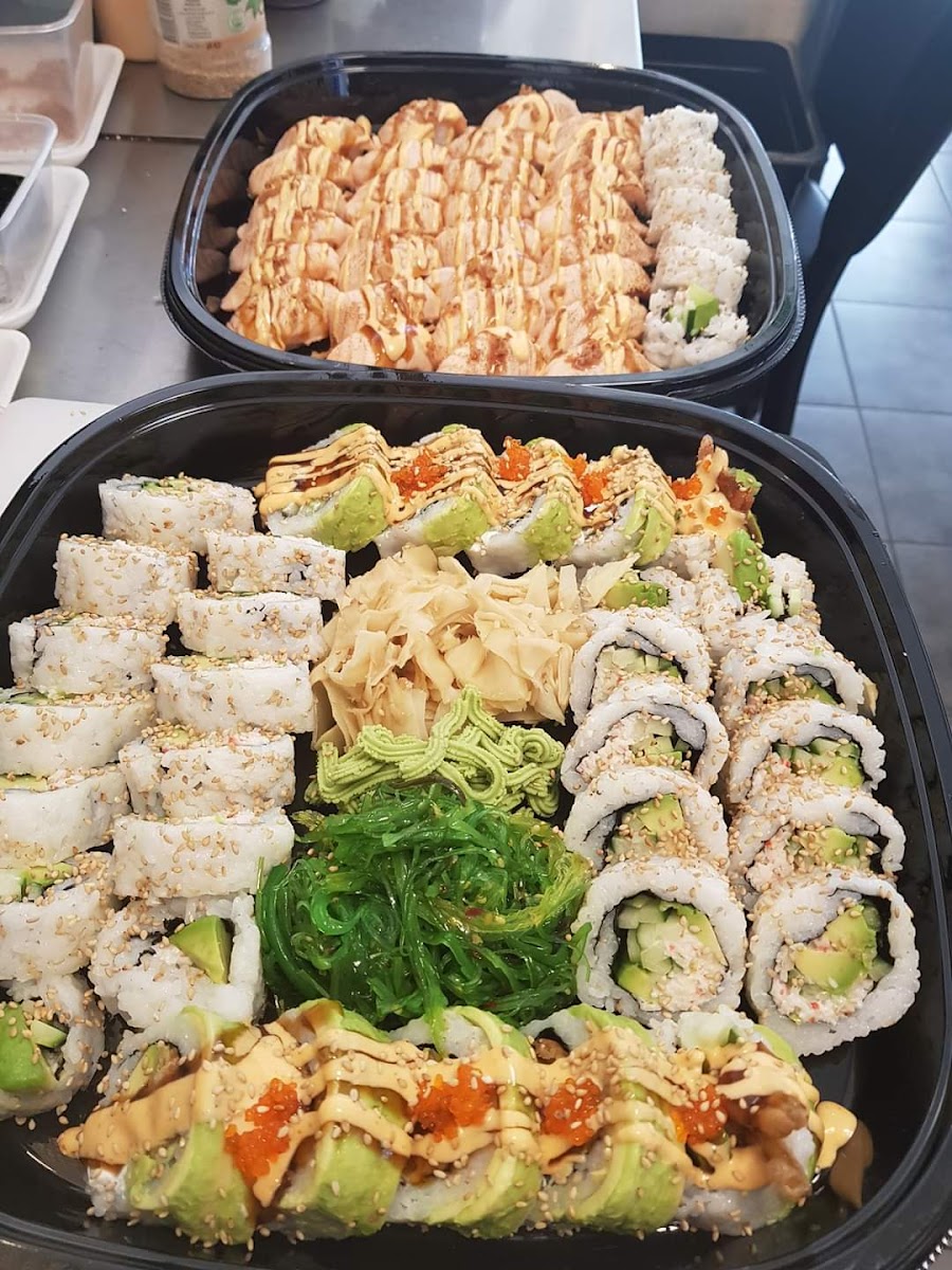 Ichi Sushi & Wok