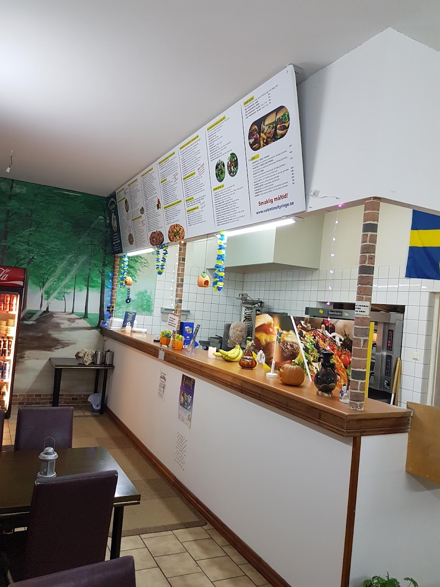 Valentino Pizzeria