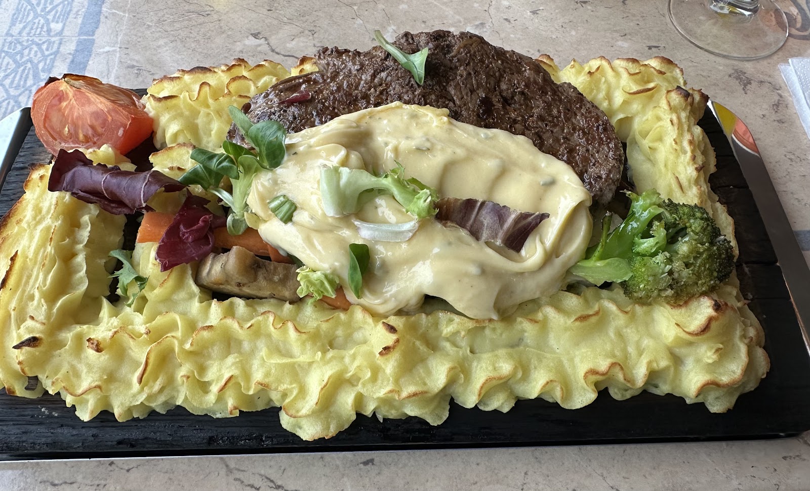 Novelia Gastropub