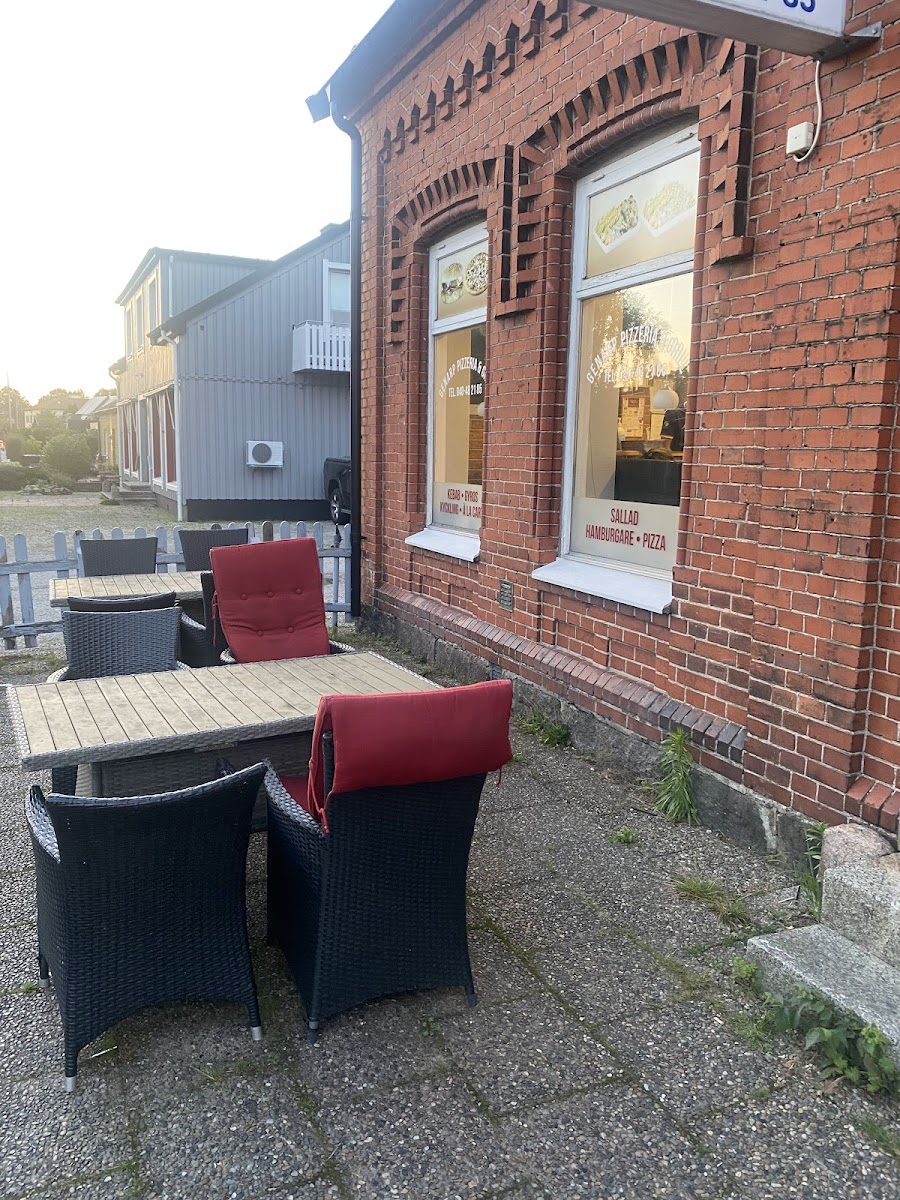 Genarp Pizzeria & Restaurang