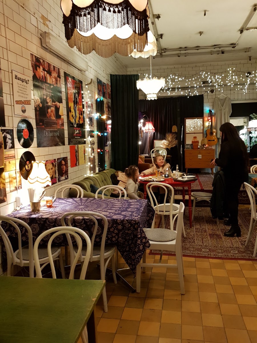 Vinylcaféet AB (tidigare Borgåsunds Gästhamn Och Café)