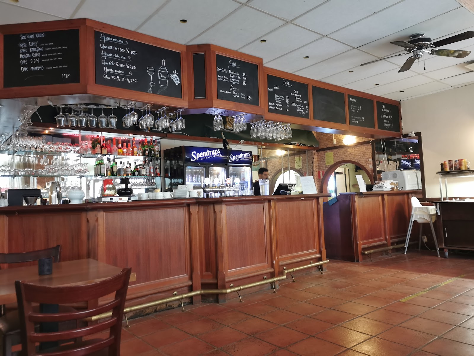 Kallhäll Restaurang & Pizzeria