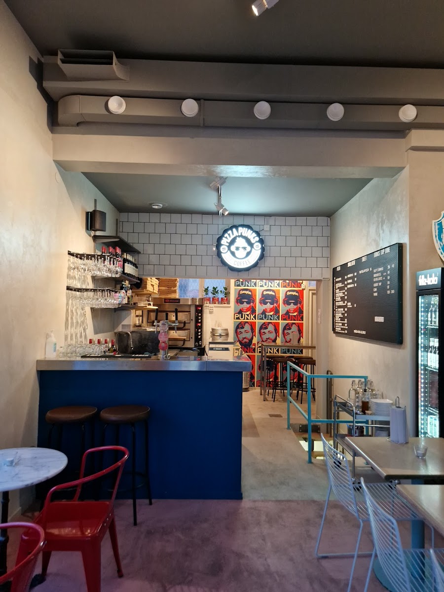 PIZZA PUNKS / BREWBAR