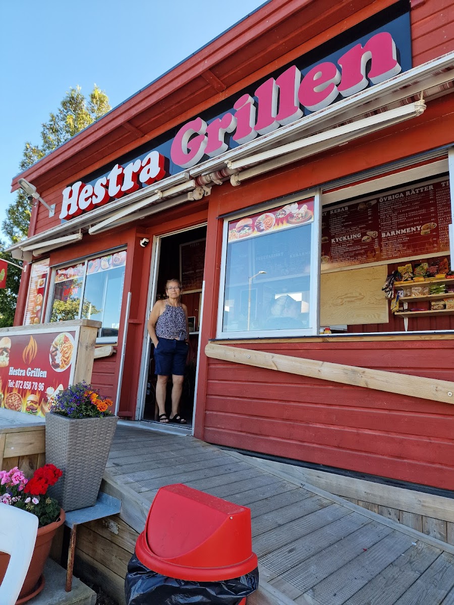 Hestra Grillen