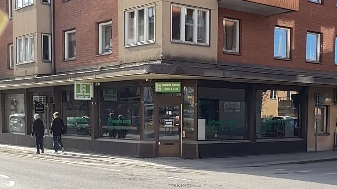 Hundra Arton Sushi & Poké
